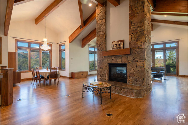 Photo 2 for MLS #2116236 at 7216 Ridge Way