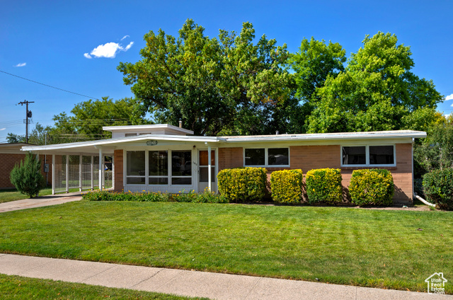 Photo 14 for MLS #2116237 at 1472 W Olive St