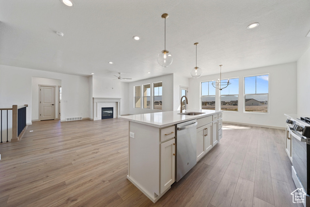 Photo 5 for MLS #2116247 at 443 S Mcbride Dr