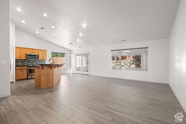 Photo 3 for MLS #2116256 at 1630 E 2450 South #231