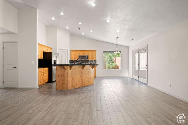 Photo 4 for MLS #2116256 at 1630 E 2450 South #231