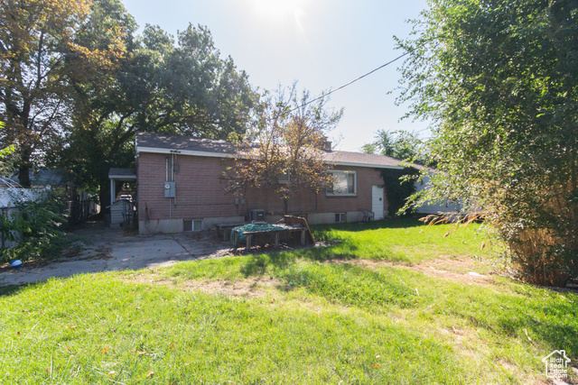 Photo 10 for MLS #2116258 at 915 E Galena Dr