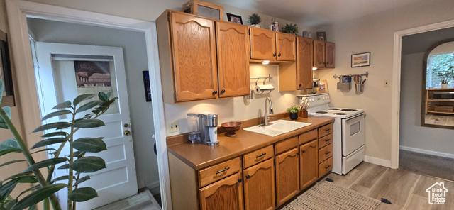 Photo 6 for MLS #2116261 at 1838 E Hillcrest Ave