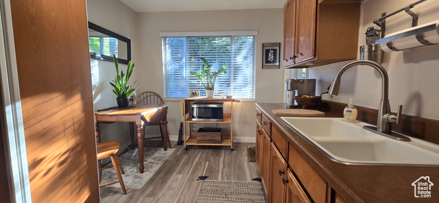 Photo 5 for MLS #2116261 at 1838 E Hillcrest Ave