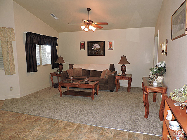 Photo 3 for MLS #2116264 at 633 N 100 West
