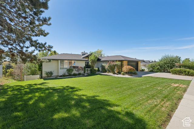 Photo 48 for MLS #2116266 at 3554 E Suniland Cir