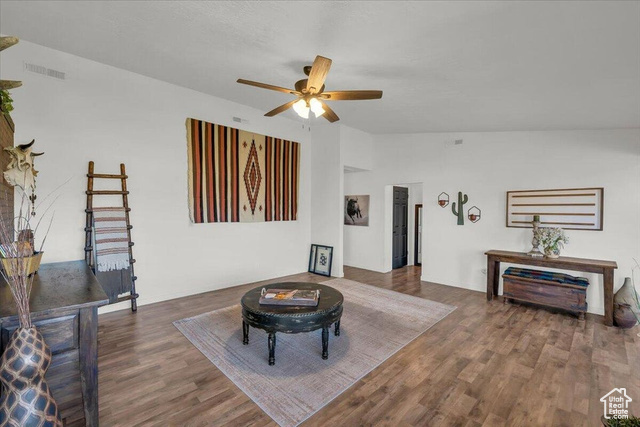 Photo 2 for MLS #2116267 at 2150 S Balboa Way #9