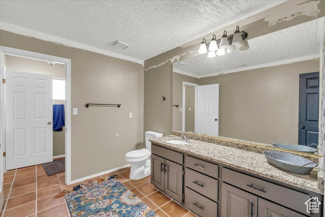 Photo 10 for MLS #2116267 at 2150 S Balboa Way #9