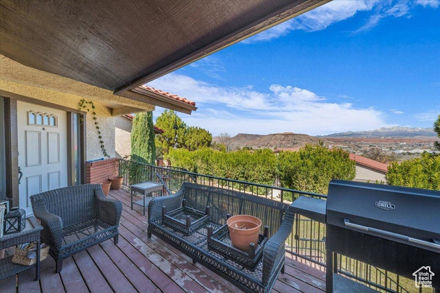 Photo 19 for MLS #2116267 at 2150 S Balboa Way #9