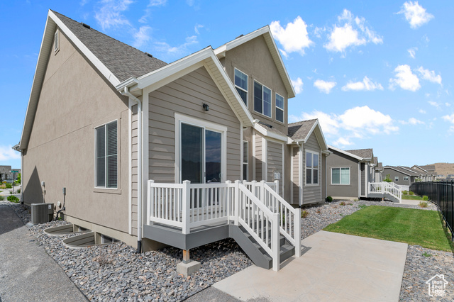 Photo 4 for MLS #2116275 at 1282 E Clipper Peaks