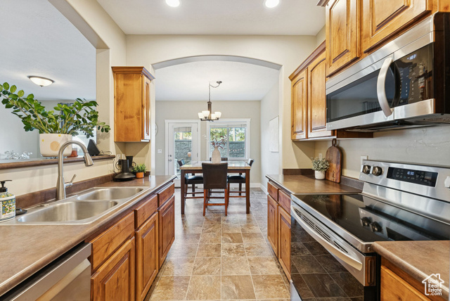 6660 S RYKER VISTA LN, Murray UT 84123