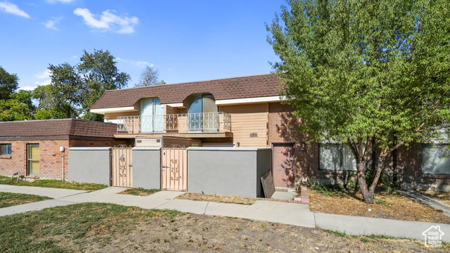Photo 15 for MLS #2116288 at 1451 S Arthur Dr