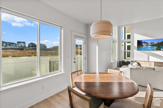 Photo 15 for MLS #2116295 at 999 N Ledger Dr