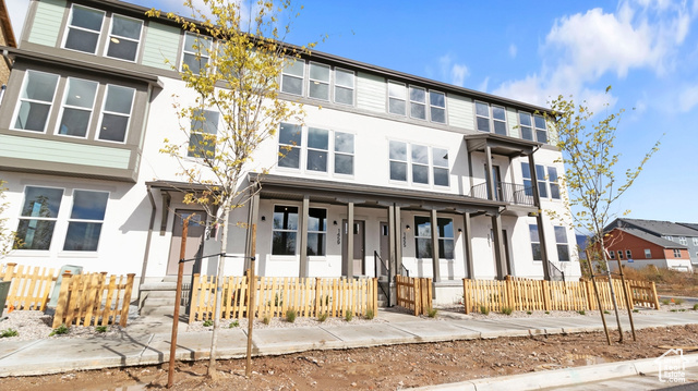 Photo 3 for MLS #2116303 at 1459 N 1875 West #166