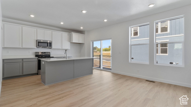 Photo 10 for MLS #2116303 at 1459 N 1875 West #166