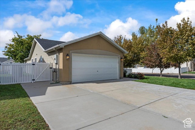 Photo 2 for MLS #2116312 at 5451 N Heather Way