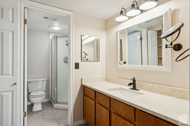 Photo 13 for MLS #2116317 at 987 E Creekhill Hwy