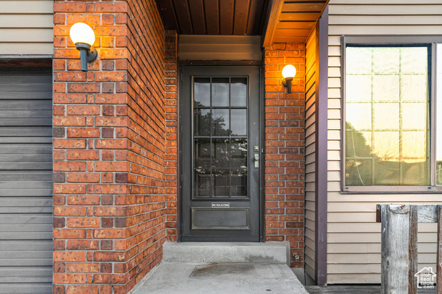 Photo 3 for MLS #2116331 at 2503 W Marsha Brook Cir