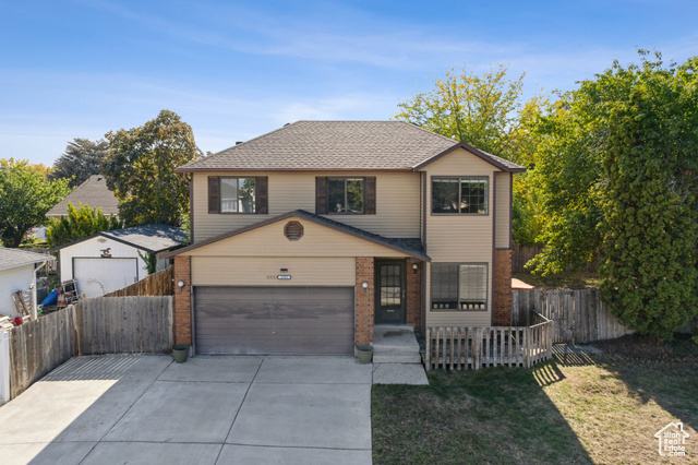 Photo 2 for MLS #2116331 at 2503 W Marsha Brook Cir
