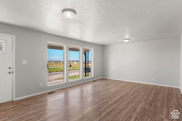 Photo 3 for MLS #2116336 at 2840 S 4700 West