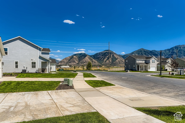 Photo 11 for MLS #2116347 at 816 W 1710 North