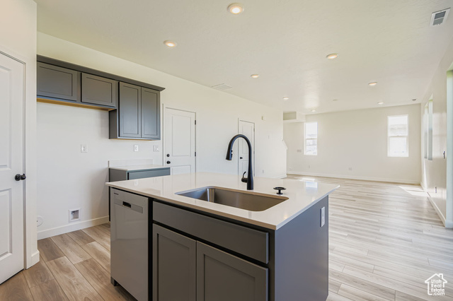 Photo 5 for MLS #2116351 at 798 W 1710 North