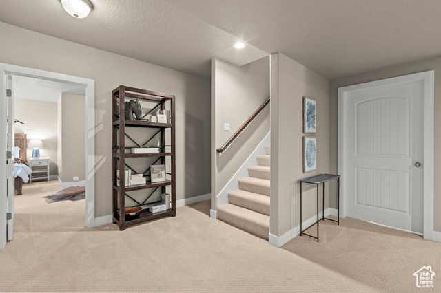 Photo 30 for MLS #2116356 at 587 W Bayhill Dr