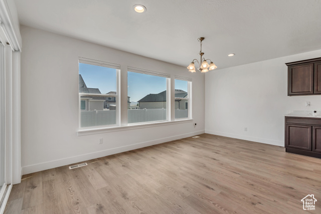 Photo 11 for MLS #2116357 at 188 E Bruin Dr