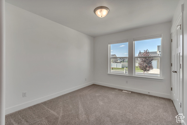 Photo 19 for MLS #2116357 at 188 E Bruin Dr
