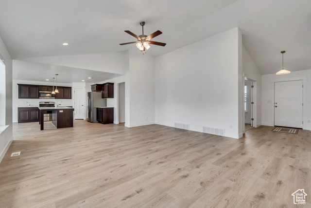 Photo 8 for MLS #2116357 at 188 E Bruin Dr