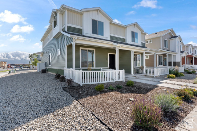 Photo 3 for MLS #2116366 at 71 N Veranda Ct
