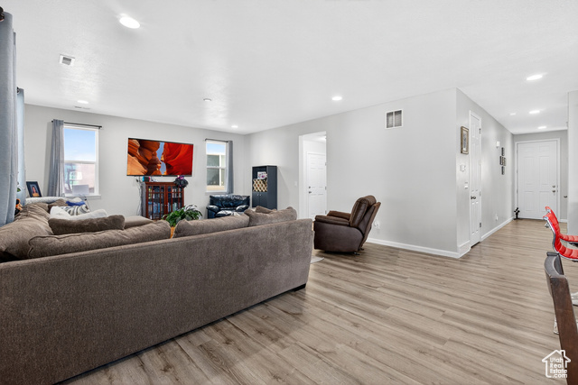 Photo 4 for MLS #2116372 at 1141 S 4700 West