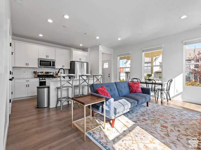 Photo 6 for MLS #2116373 at 6682 W Leander Dr