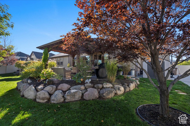 Photo 42 for MLS #2116384 at 439 E Midlake Dr