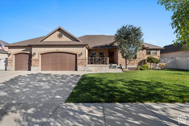 Photo 3 for MLS #2116384 at 439 E Midlake Dr