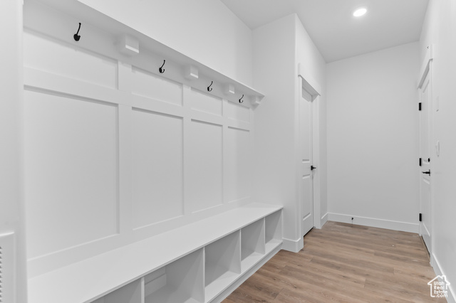 Photo 9 for MLS #2116396 at 236 W Glenbrittle Dr #204
