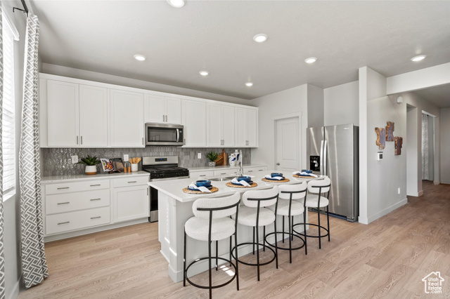 Photo 3 for MLS #2116400 at 3501 N Browning St #1524