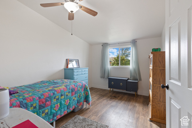 Photo 13 for MLS #2116401 at 84 N 100 West