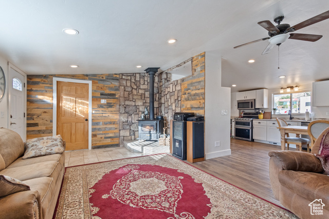 Photo 6 for MLS #2116401 at 84 N 100 West