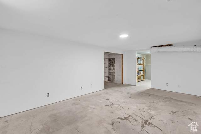 Photo 27 for MLS #2116406 at 153 Ross Dr