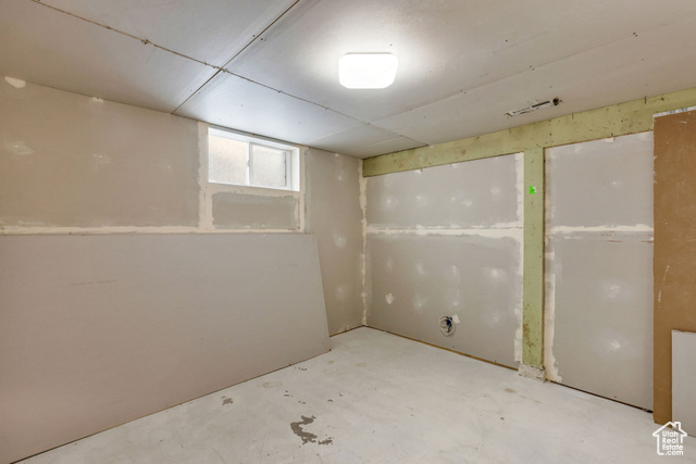 Photo 26 for MLS #2116406 at 153 Ross Dr