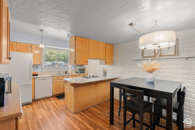 Photo 5 for MLS #2116409 at 7944 S Harvel Dr