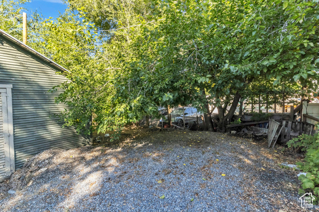 Photo 24 for MLS #2116413 at 612 W 200 North