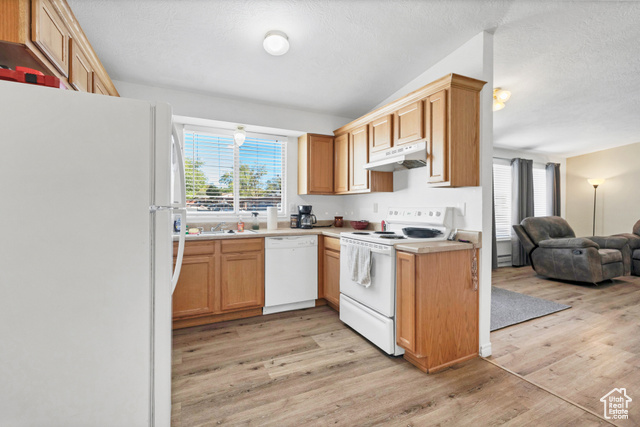 Photo 4 for MLS #2116423 at 1840 W 1100 North #17