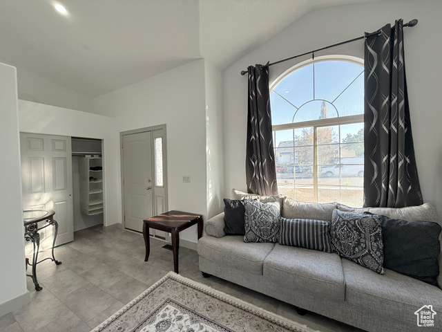 Photo 3 for MLS #2116428 at 4904 W Wild Acres Dr