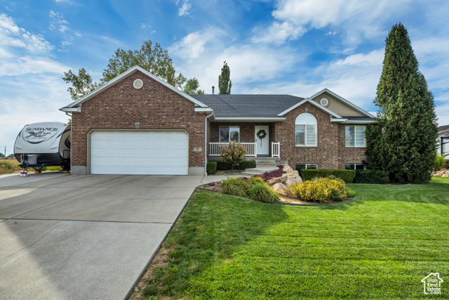 Photo 2 for MLS #2116429 at 47 N 1750 West