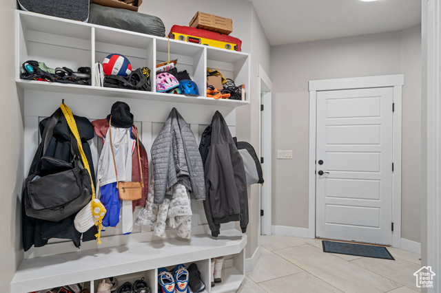 Photo 16 for MLS #2116430 at 9031 N Cassie Dr