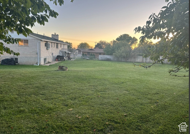 Photo 5 for MLS #2116438 at 983 E Antelope Dr