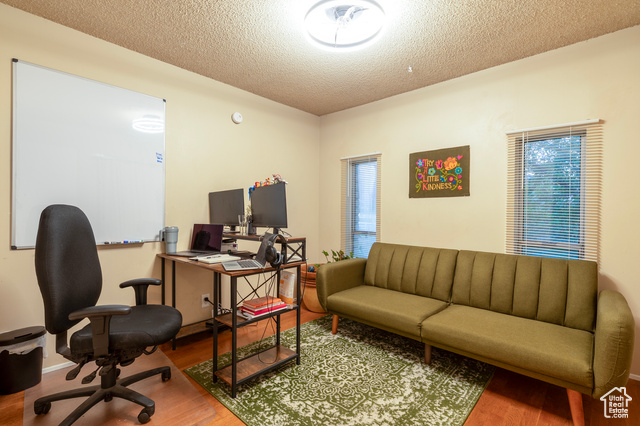 Photo 22 for MLS #2116438 at 983 E Antelope Dr