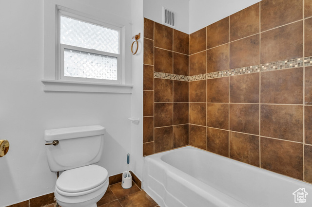 Photo 16 for MLS #2116465 at 2944 S Spencer Ave